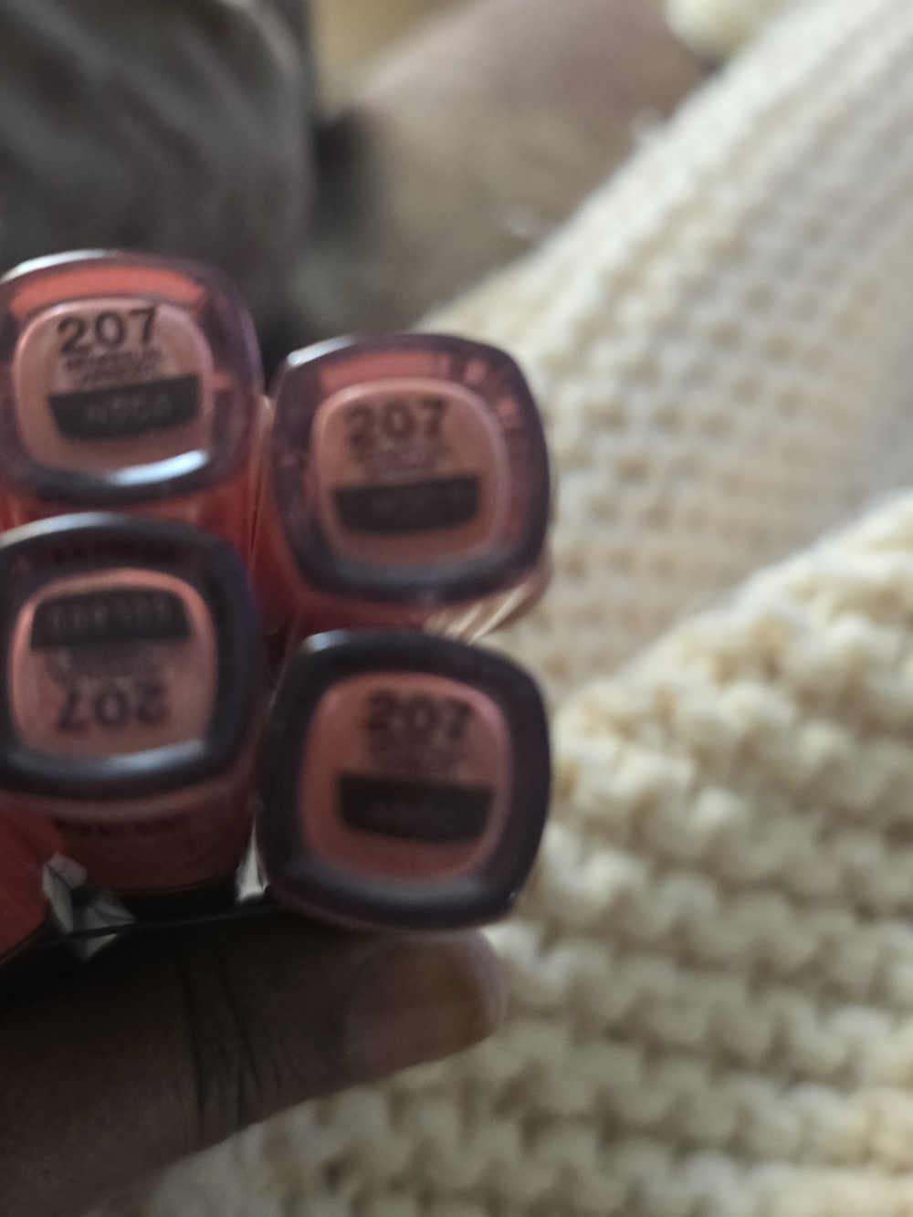 L'Oreal Lipstick Bundle - Shade 207 Warm Pink
